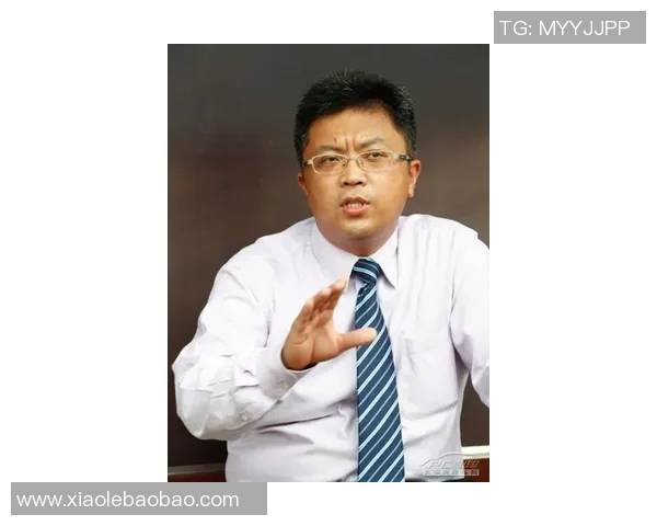杨敏专访：从青涩球员到篮球传奇的成长之路回顾