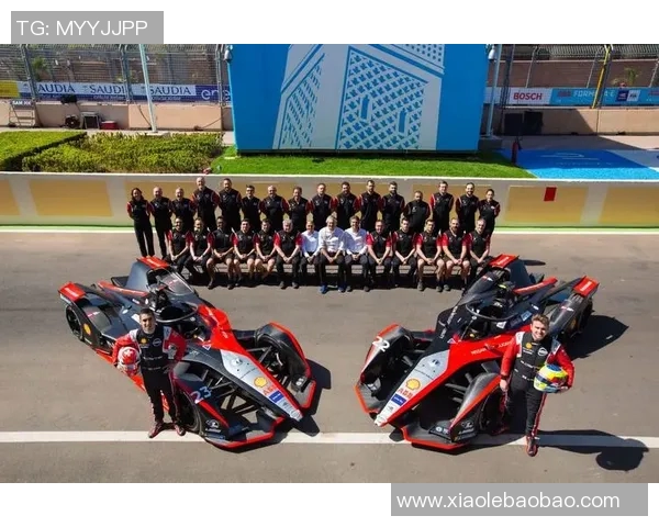 西安足球队在洲际杯积分榜上以63分稳居第一名展现强劲实力 西安足球队在洲际杯积分榜上以63分稳居第一名展现强劲实力