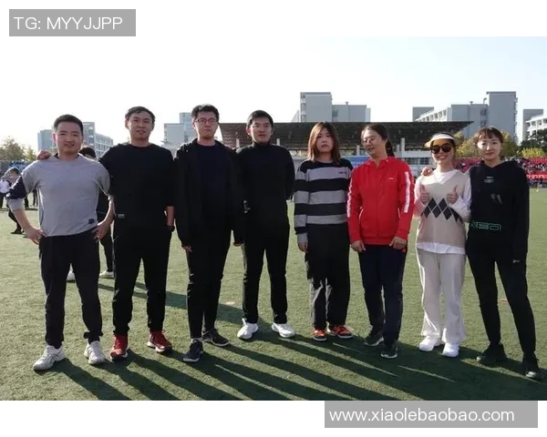 南京足球队在全国团队协作排行榜中荣获第七名展现出色团队精神与实力 南京足球队在全国团队协作排行榜中荣获第七名展现出色团队精神与实力