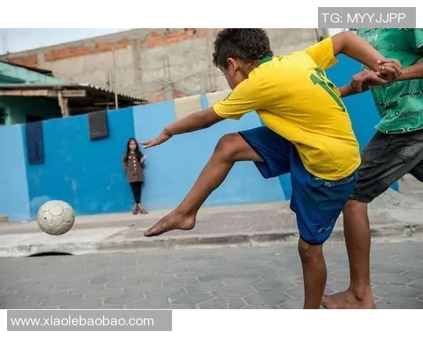 德国长发足球明星的魅力与风采探索之旅 德国长发足球明星的魅力与风采探索之旅