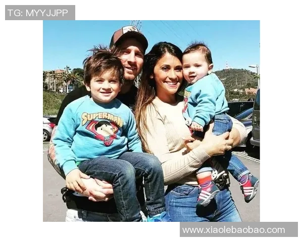 足球明星们的爱情故事：那些在绿茵场外的甜蜜瞬间与心动女友们的生活揭秘